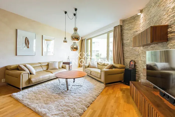 Pronájem bytu 4+kk, Praha - Žižkov, Jeseniova, 116 m2