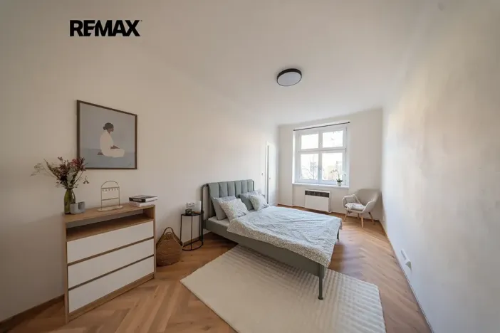 Pronájem bytu 2+kk, Praha - Nusle, Jaromírova, 46 m2