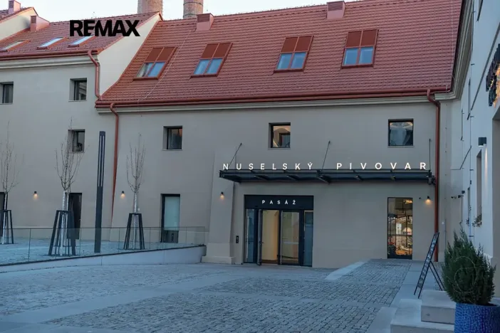 Pronájem bytu 2+kk, Praha - Nusle, Jaromírova, 46 m2