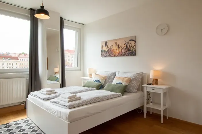 Pronájem bytu 1+kk, Praha - Vinohrady, Perucká, 25 m2