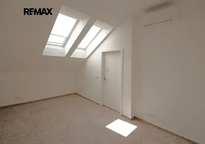 Pronájem bytu 2+kk, Kolín, Heverova, 52 m2