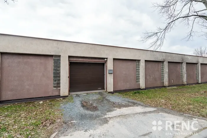 Prodej garáže, Brno, Žarošická, 18 m2