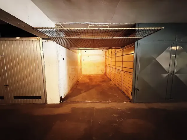 Prodej garážového stání, Plzeň, 14 m2