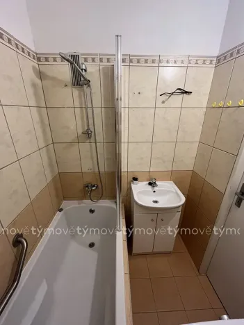 Prodej bytu 3+1, Pardubice, Brožíkova, 59 m2