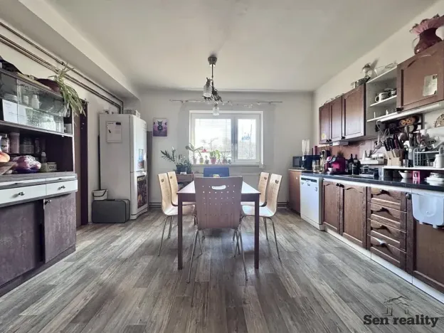 Prodej vícegeneračního domu, Kounice, 140 m2