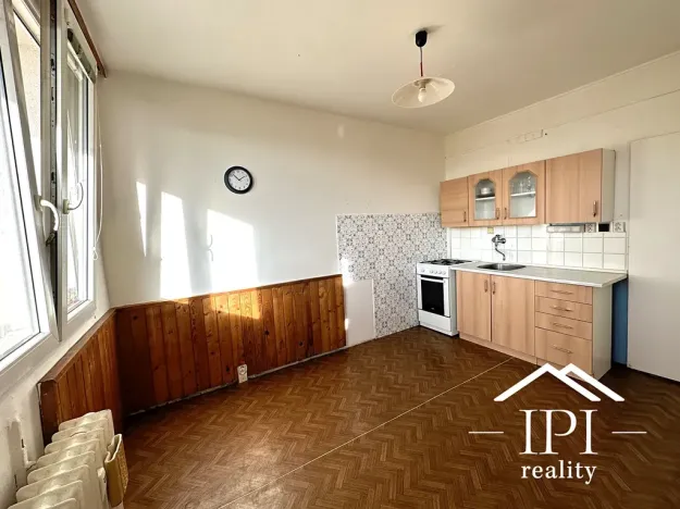 Prodej bytu 3+1, Praha - Podolí, Kaplická, 61 m2