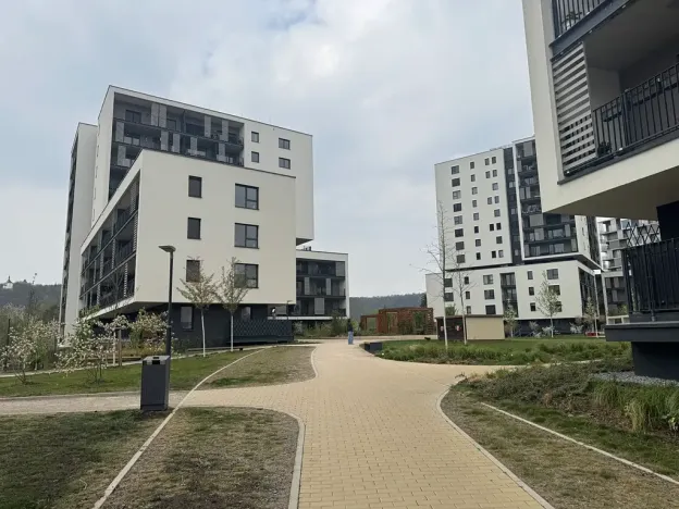 Pronájem bytu 2+kk, Praha, Mezi vodami, 55 m2