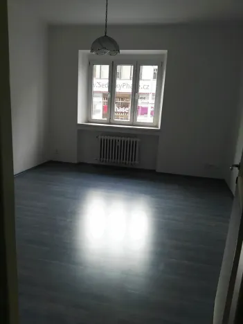 Pronájem bytu 2+kk, Praha - Smíchov, Radlická, 45 m2