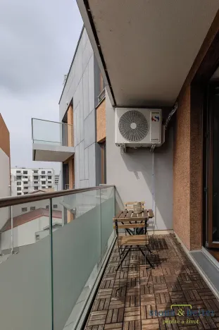 Pronájem bytu 3+kk, Praha - Holešovice, V háji, 74 m2