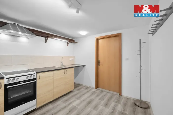Pronájem bytu 2+kk, Velvary, Chržínská, 78 m2