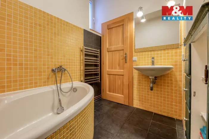 Prodej bytu 2+1, Plzeň - Jižní Předměstí, Edvarda Beneše, 70 m2