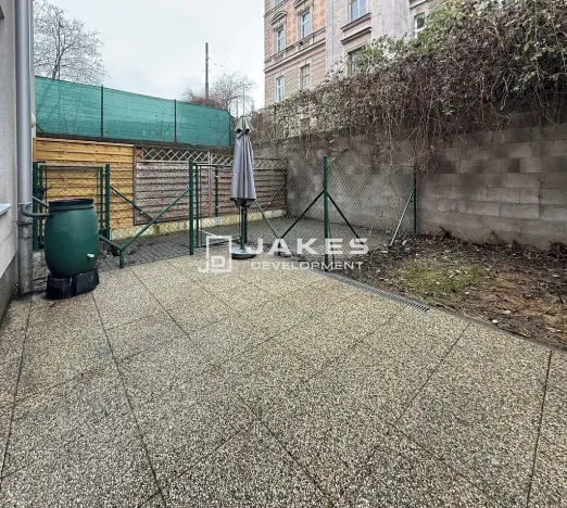 Pronájem bytu 1+kk, Praha - Libeň, Pod Labuťkou, 30 m2