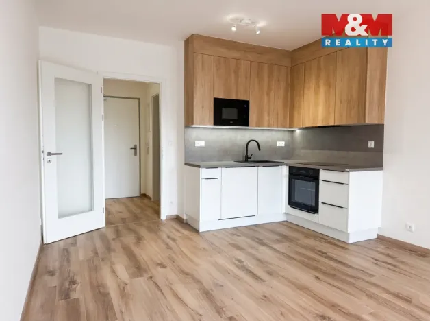 Pronájem bytu 1+kk, Praha, 35 m2