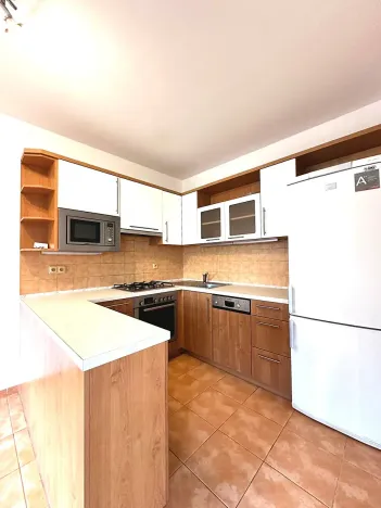 Pronájem bytu 3+1, Praha - Kobylisy, Třebenická, 65 m2