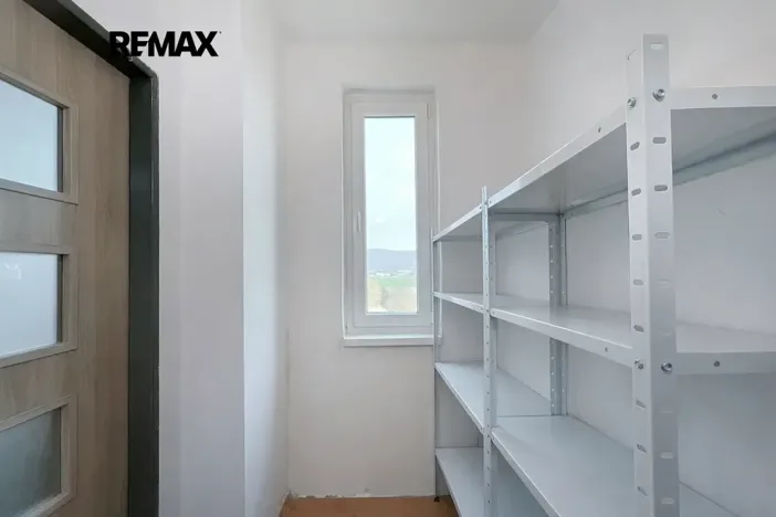 Prodej bytu 3+1, Všeradice, 74 m2