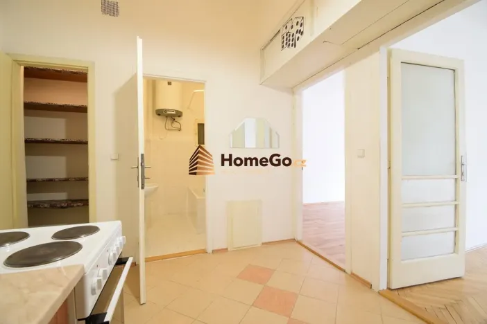 Pronájem bytu 2+1, Praha - Nusle, U gymnázia, 52 m2