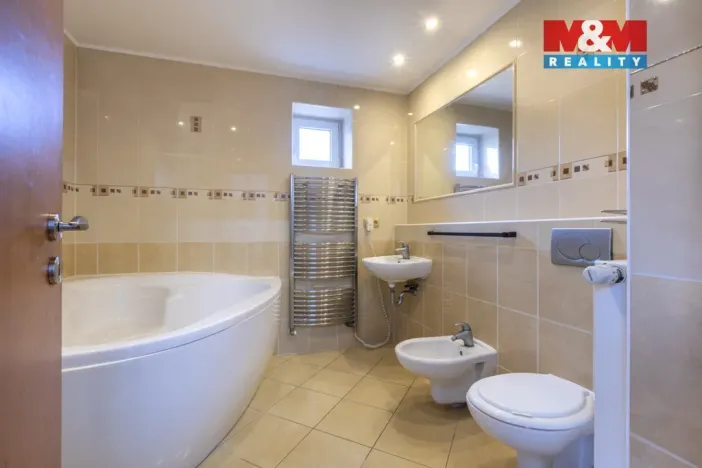 Prodej ubytování, Karlovy Vary - Drahovice, 310 m2