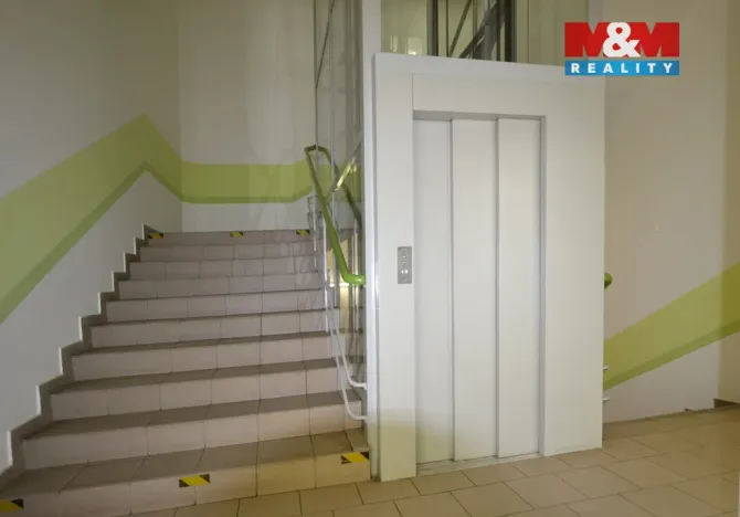 Pronájem bytu 2+kk, Trutnov - Střední Předměstí, Spojenecká, 75 m2