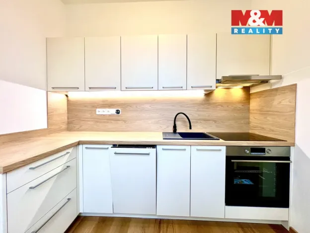 Pronájem bytu 1+1, Krnov - Pod Cvilínem, Svatováclavská, 35 m2