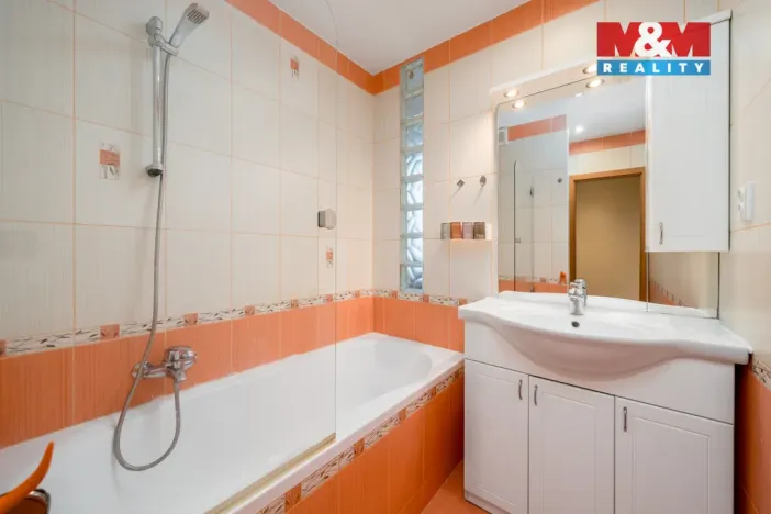 Pronájem bytu 3+1, Bílina - Teplické Předměstí, Sídliště Za Chlumem, 76 m2