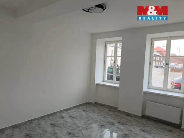 Pronájem bytu 3+kk, Bělá pod Bezdězem, Masarykovo náměstí, 80 m2