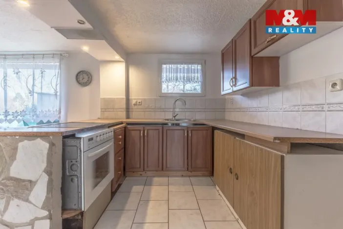 Prodej rodinného domu, Neratovice - Mlékojedy, Hlavní, 144 m2