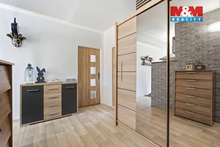 Prodej bytu 2+1, Bílina, Sídliště Za Chlumem, 60 m2