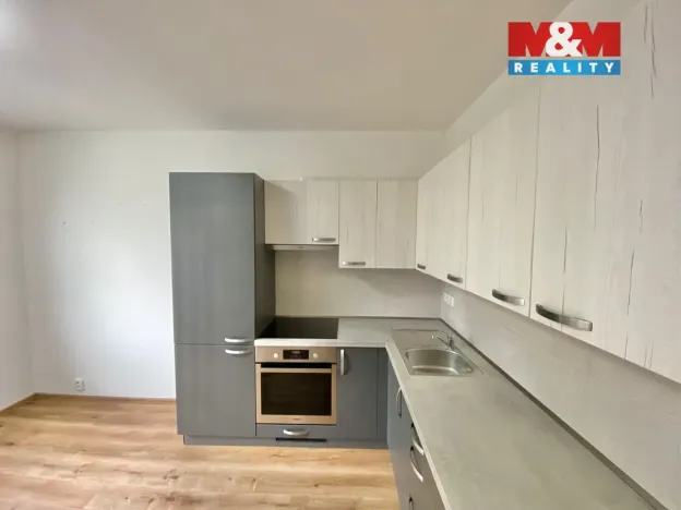 Pronájem bytu 1+1, Děčín - Děčín XXVII-Březiny, 35 m2