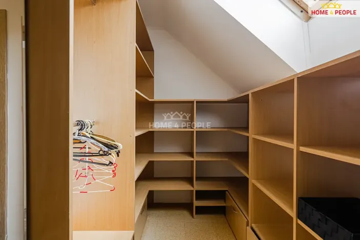 Prodej rodinného domu, Stanovice, 200 m2