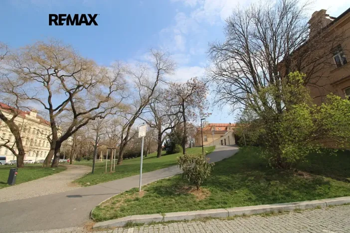 Prodej bytu 2+kk, Praha - Vršovice, Holandská, 40 m2