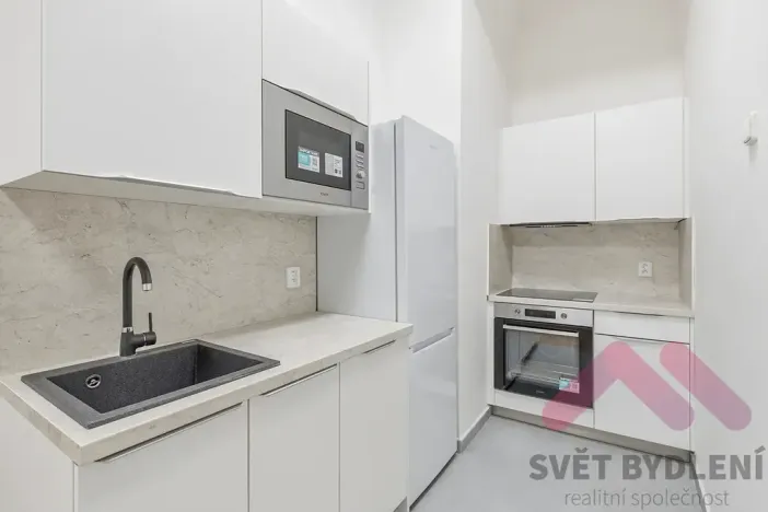 Pronájem bytu 3+1, Praha - Nusle, Na Pankráci, 89 m2