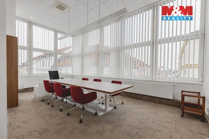 Pronájem kanceláře, Klatovy - Klatovy I, nám. Míru, 396 m2