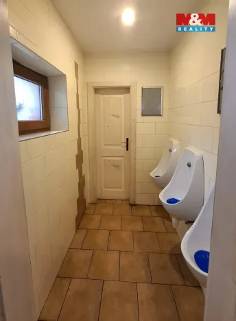 Pronájem restaurace, Holice, Smetanova, 233 m2