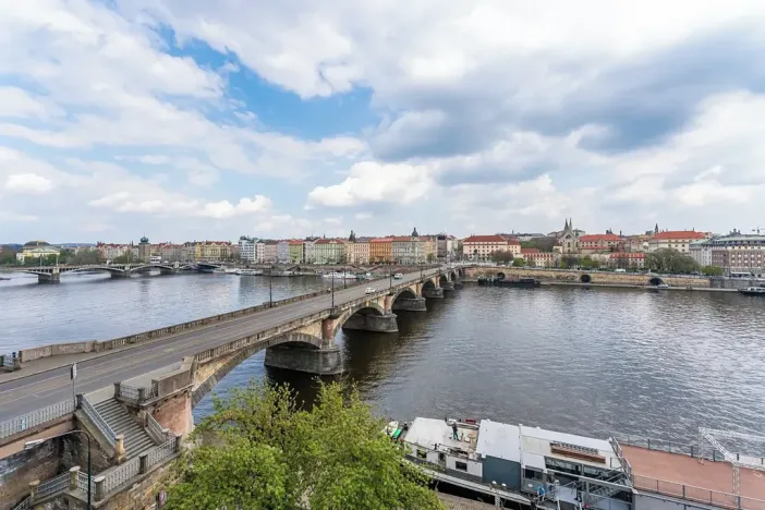 Prodej bytu 2+kk, Praha - Smíchov, Hořejší nábřeží, 47 m2