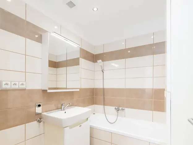 Prodej bytu 3+1, Veselí nad Lužnicí, Pod Markem, 62 m2