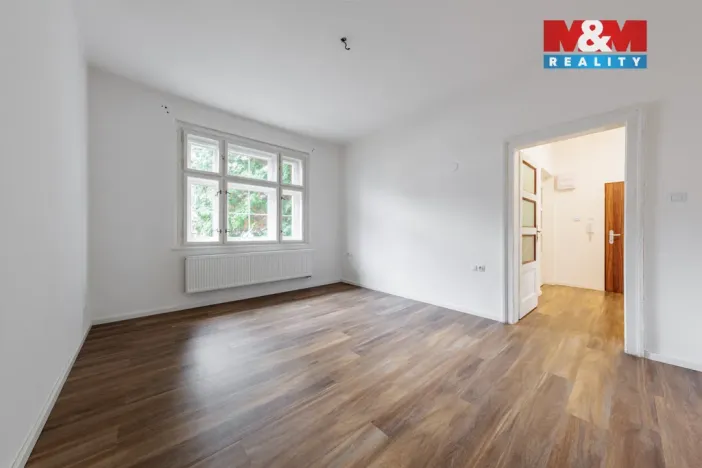 Prodej bytu 3+1, Karlovy Vary - Drahovice, Americká, 92 m2