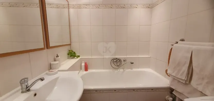 Pronájem bytu 3+1, Praha - Žižkov, Na rovnosti, 75 m2