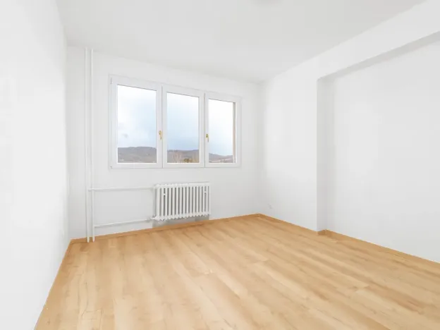 Pronájem bytu 2+1, Jince, 51 m2