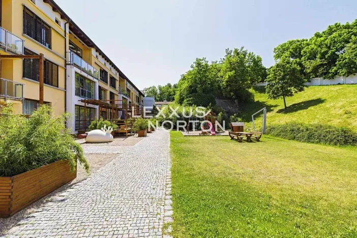 Pronájem bytu 2+kk, Praha - Bubeneč, Mlýnská, 47 m2