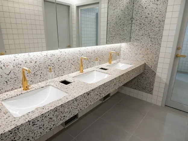 Prodej kanceláře, Praha - Karlín, Křižíkova, 1030 m2