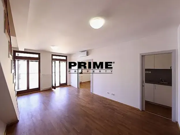 Pronájem kanceláře, Praha - Smíchov, Štefánikova, 168 m2