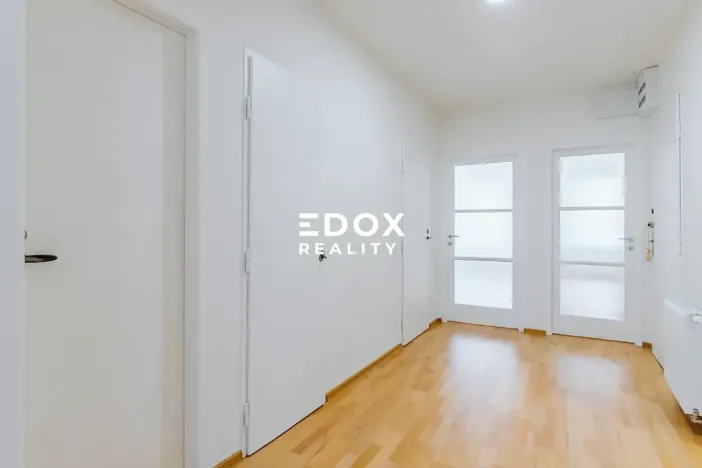 Prodej bytu 3+1, Praha - Vinohrady, Hradecká, 95 m2