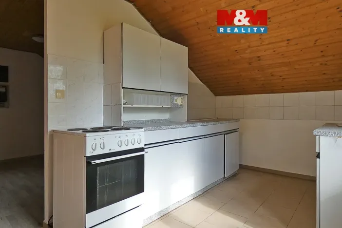 Pronájem bytu 1+1, Červené Pečky, Dobešovice, 40 m2