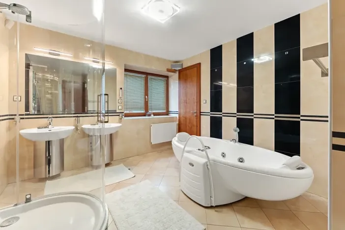 Prodej rodinného domu, Praha, Sklenská, 200 m2