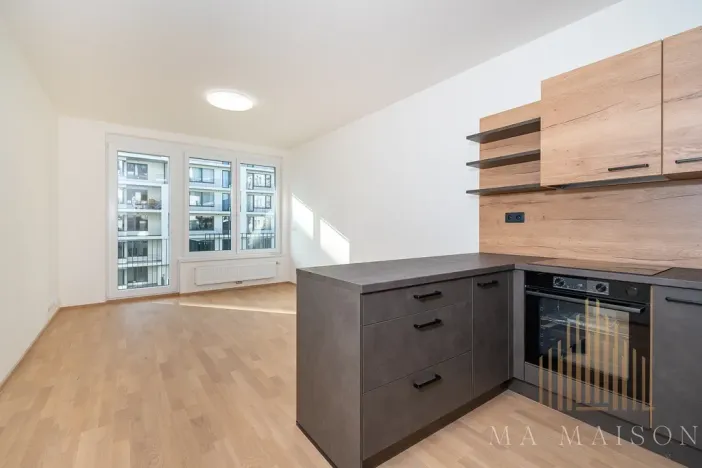 Pronájem bytu 2+kk, Praha - Vysočany, Smržových, 55 m2