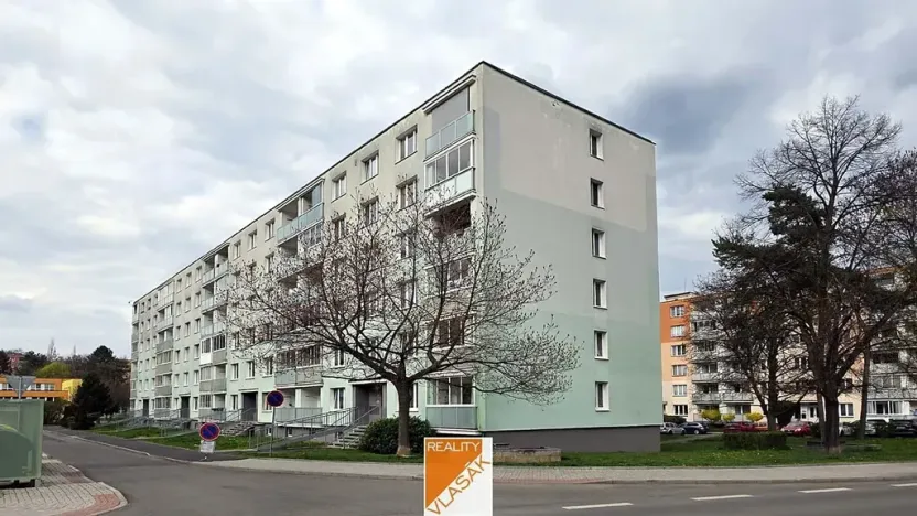 Pronájem bytu 2+1, Kadaň, Na Podlesí, 55 m2