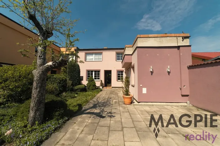 Prodej rodinného domu, Praha - Čakovice, Vyhlídkova, 243 m2