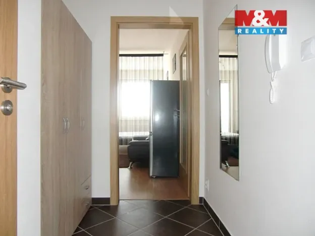 Pronájem bytu 1+kk, Praha - Horní Měcholupy, Modenská, 33 m2