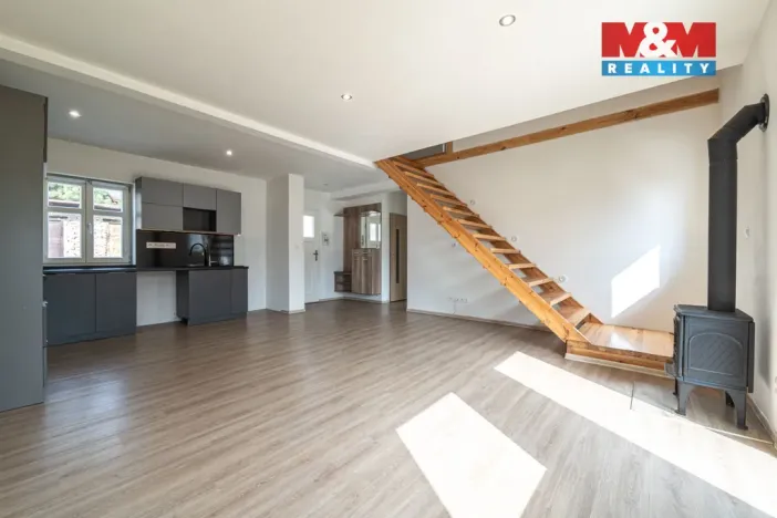 Prodej rodinného domu, Bělá pod Bezdězem, Berkova, 132 m2