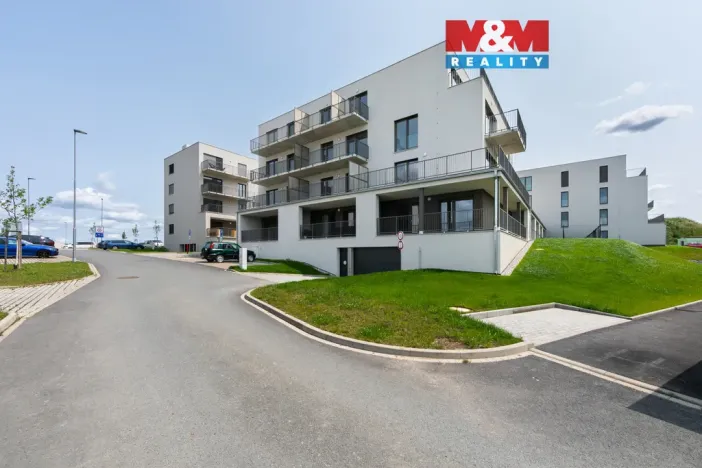 Pronájem bytu 2+kk, Plzeň, Safírová, 66 m2